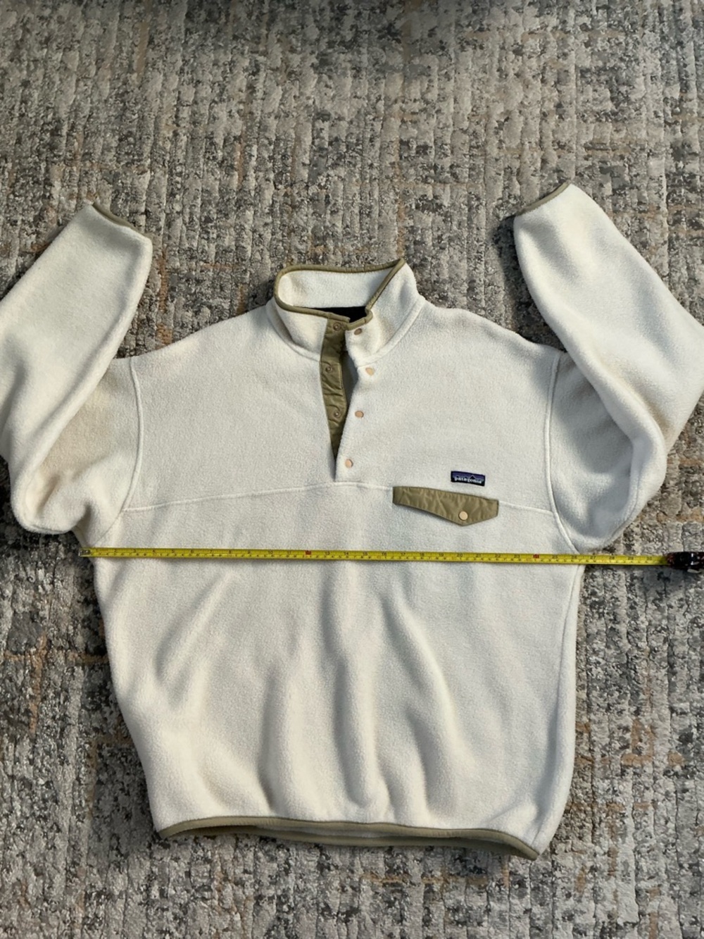 Patagonia Cream Snap-Button Synchilla Pullover with Olive Trim! EUC! SZ L - Picture 5 of 9